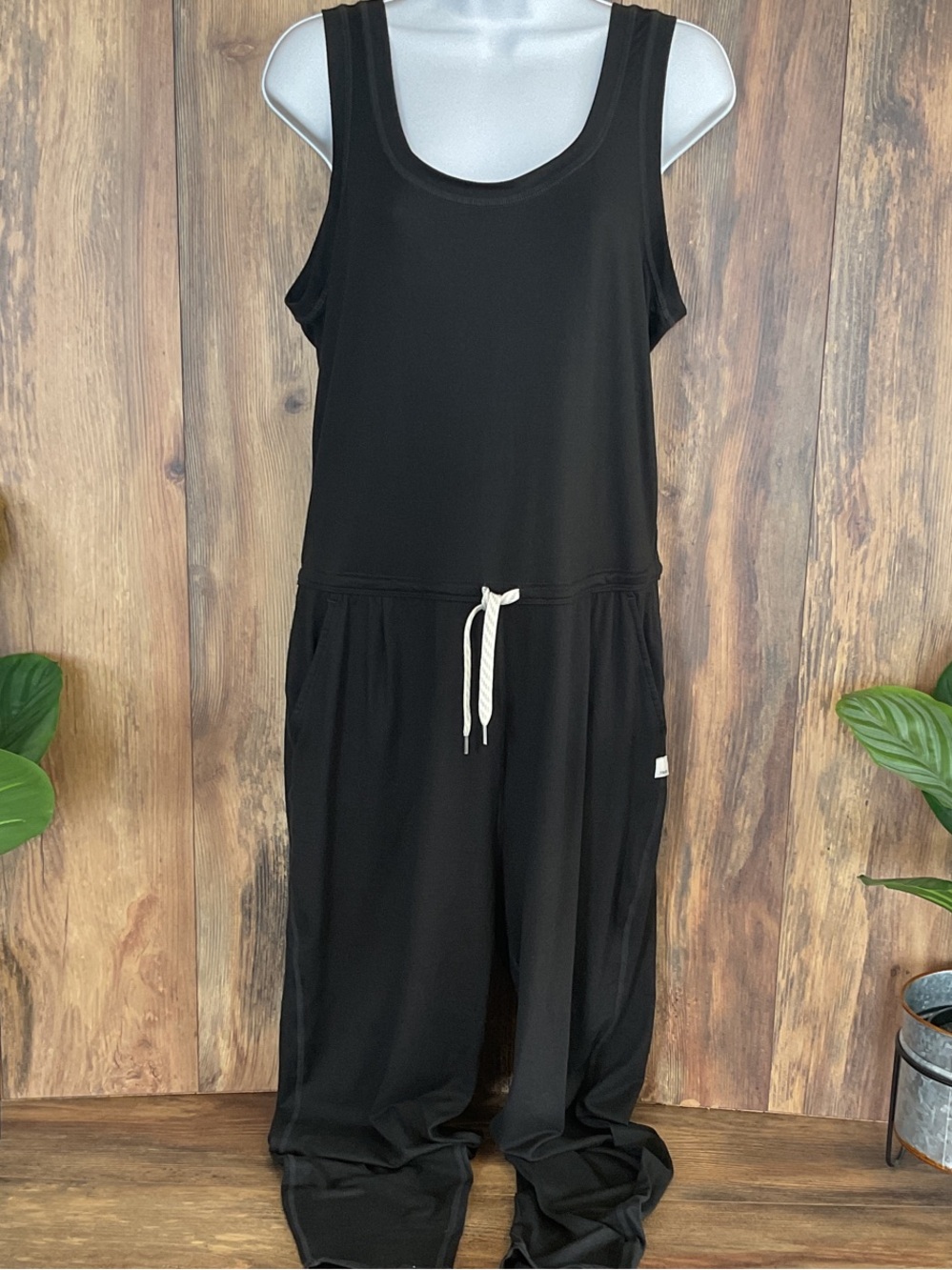 Vuori Black Sleeveless Active Loungewear Jumpsuit S 349B